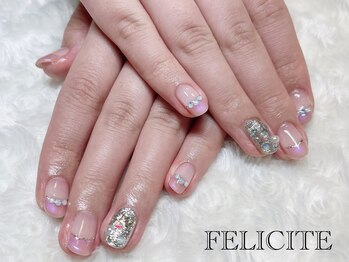 フェリシテ(FELICITE)/