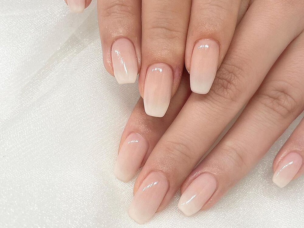 モニカ(Monica)/白グラデーション