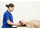 渡辺通ふるかわ整骨院 鍼灸院の写真/美容認定された有資格者による【本格小顔矯正¥1900】全身矯正とセットで頭の先から足の先までの歪み矯正も!