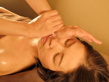 錦糸健康スタジオの写真/【本格派凄腕技術★施術後は驚きの小顔に!】高リピート率の小顔矯正。初めての方もお気軽にご相談ください!