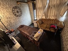 チルミー(chill me)の雰囲気（ウッドアロママッサージ×シーシャ当店ではシーシャも併設）