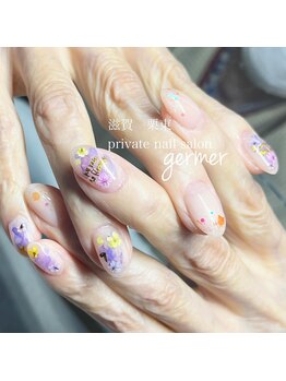 ジェルメ(germer)/水彩にドライフラワーネイル