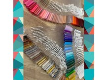 イコール(equal)の雰囲気（ワンカラーやオフィスネイルなどシンプルネイルもおすすめです！）