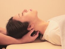 整体院ループ(RoooP)の雰囲気(首肩の緊張を丁寧に緩め、全身のバランスを整えます)