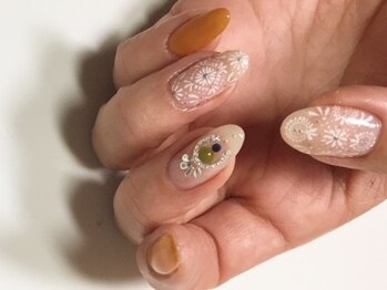 クリアにアートで抜け感を。