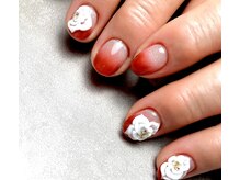 ラキネイル(LAKI Nail)の雰囲気（ショートネイルでも出来ます♪３Dフラワーネイル）