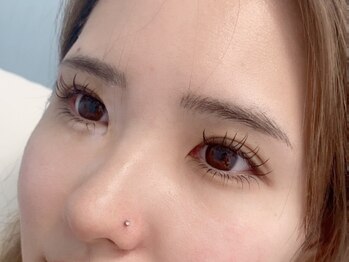 だんごバレエ団202の写真/パーマが得意！重い瞼も上品に立ち上げるまつ毛パーマ◎話題のエクステ×パーマの『＆healthy』も導入◎