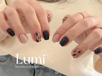 ルミネイル 大宮東口店(Lumi Nail)/漆黒×素肌の夜美学静謐感1