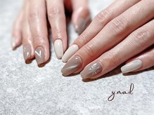 ワイネイル(Y.nail)/グレージュクリスマスデザイン