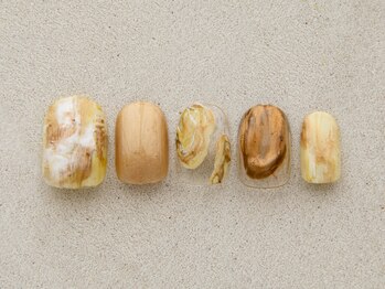 ルフトエーデ(LUFT Ode)/【Art 8】Yellow×Goldネイル