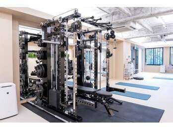 ツリー整骨院 二条堀川御池店(TREE整骨院)/ウエイトマシン