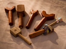 タカサキ リラクゼーション カシス/タイ伝統の木槌です