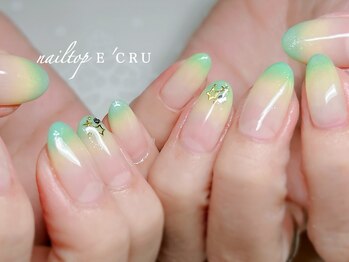 ネイルトップエクル(nail top E CRU)/スウィーティー