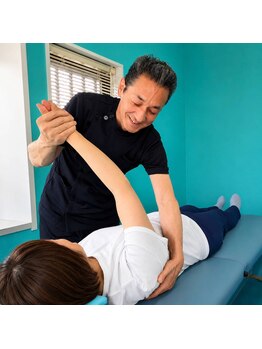 整体院 ザッツの写真/肩首の痛みやこりを万全にケア。国家資格【理学療法士】を持つ者が施術、肩のお悩みをしっかり改善へ導く!