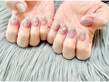 ネイルサロン K/ラメグラデーション