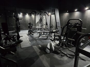 パーソナルトレーニング EREBOS FITNESS/