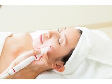 スキンケアガーデン カロン(SkinCaregarden Kalon)の雰囲気（県内初導入の次世代シミケア機☆ダウンタイムなしで気軽にケア☆）