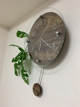 かじき整体院/待合室の時計です