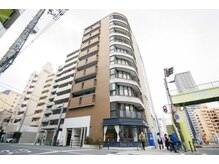 トレス(Tres)/外観