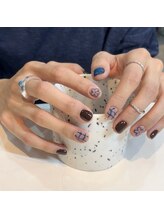 ユミ チップ ジェル ナガサダシ(U.m_)/4本持ち込みデザイン