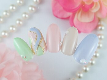ネイルアンドエピサロン ラピス(Nail & Epi Salon Lapis)/シンプルプッチ柄ネイル