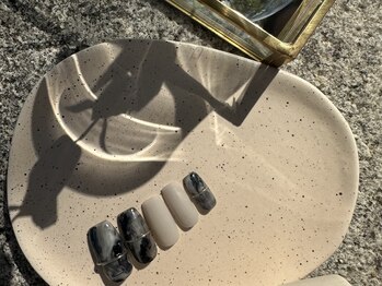 ヨヘン 芦屋店(YoHen)/ニュアンス秋ネイル