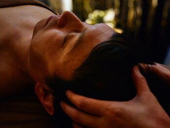 リ ディスカバリー フォーメン(Re+Discovery for men)の写真/【ひんやり炭酸泡×ヘッドスパで暑い秋に癒しの一時を☆】清涼感とともに頭の重さ眼精疲労をスッキリオフ。