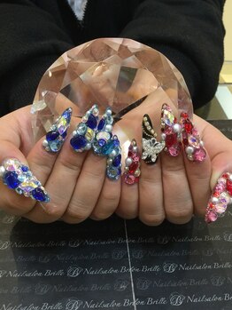 エスフィーネイルサロン ブリーユ(Esfy nailsalon Brille)/ストーン盛り盛りスカルプ