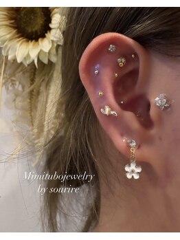 スリール(sourire)/耳ツボジュエリー