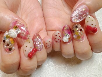 ミスズーネイル(misuzoo.nail)の写真/【仕上りの美しさに定評◎】デザイン性の高さも魅力♪思わず見惚れてしまう、周りに自慢したくなる指先に★