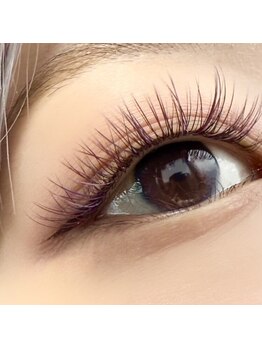 アイラッシュサロンミー(me)の写真/カラーエクステで差をつける旬な目元！推しの色を纏ってオシャレ感あるこなれ感を演出♪小樽　me マツエク