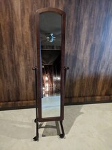 アジアンリラクゼーションヴィラ 徳島藍住インター店(asian relaxation villa)/全身が移る鏡 （姿見）