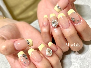 エムウィッシュ アヴァンス メルサ栄店(M.wish Avance)/フレンチ ビジューネイル