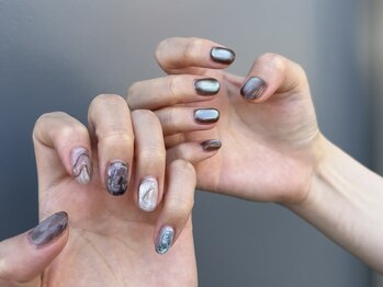 ネイルアトリエ ヒットン(nail atelier hiton)/