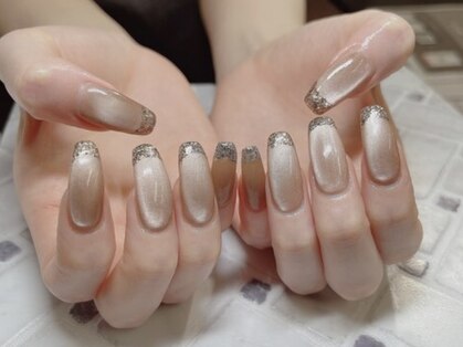ラブリーアイズ ソーリスネイル(lovely eyes/solis nail)の写真