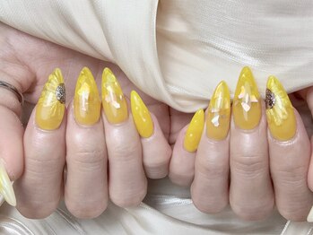 ひまわりネイル