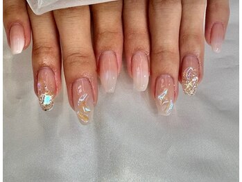 アリイネイルズ(ALII Nails)/ベイビーブーマー