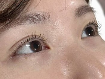 ジョワ(Joie)の写真/自まつげをいたわりながら、ケア重視の次世代まつげパーマ《マイラミネーション》で、理想の目元に◎