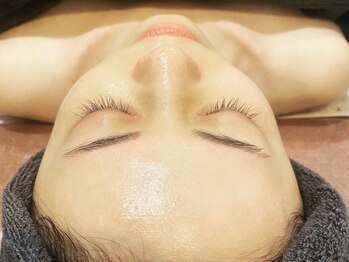 アンベール(unveil)の写真/《韓国式ピーリングで艶肌へ》ごわつきざらつき毛穴の開きが気になる方に◎肌本来の美しさを引き出します♪