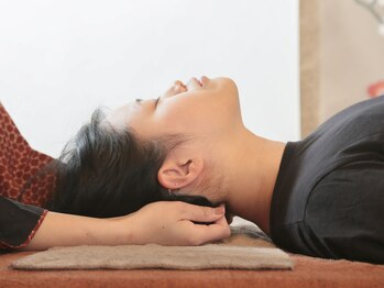 結縁(yuen)/肩こり、首こり、頭痛