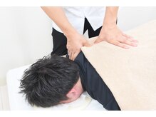 あさひろ鍼灸整骨院 新宿院の雰囲気(手技施術はお悩みを最短で解決出来ように選択して施術します!)