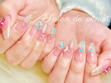 サロン ド ミニュイ(Salon de Minuit)