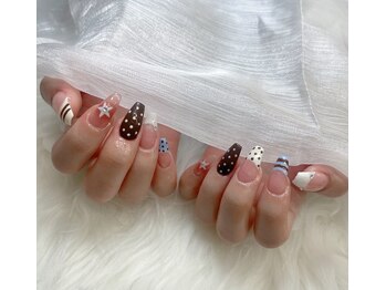 ルシーネイル 薬院(Lucie Nail)/上品シンプルネイル