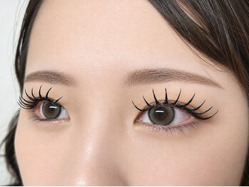 スリー 垣鼻店(THREE)の写真/LEDまつエクやダブルフラットなど豊富な種類からご要望に合ったスタイルをご提案☆