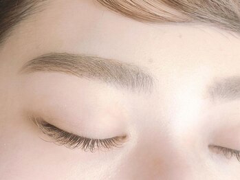 アディクト アイラッシュスタジオ 流山おおたかの森(Addict Eyelash Studio)の写真/【SNSで話題!パリジェンヌブロウリフト】顔のパーツで大事な”眉毛”今こそ好印象な美眉を手に入れましょう