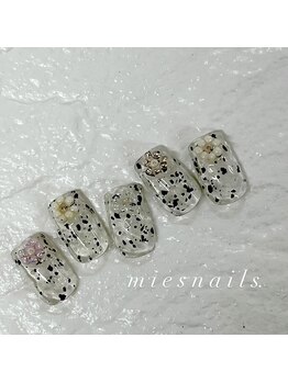 ミィスネイルズ(mies nails.)/