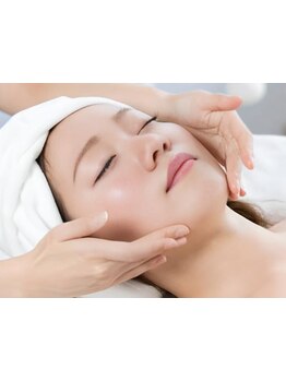 ホウレイ線・たるみ改善！予防ケア