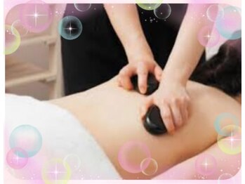 リラクゼーションルーム ほのか/背・肩・首こりにホットストーン