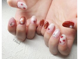 キュットイチゴアートネイル