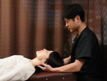 やまな整骨院の写真/《首・肩のつらさをスッキリ解消!》育児やお仕事などでつらい身体の不調を徹底ケア♪【初回¥3300】
